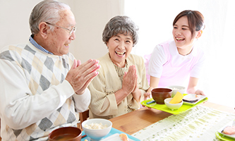 「サービス付き高齢者向け住宅」と「介護付き有料老人ホーム」の選び方