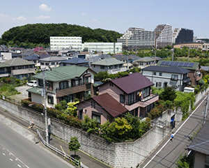 2016年　基準地価は交通利便性などで動向に違い