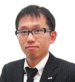 梅田　仁士